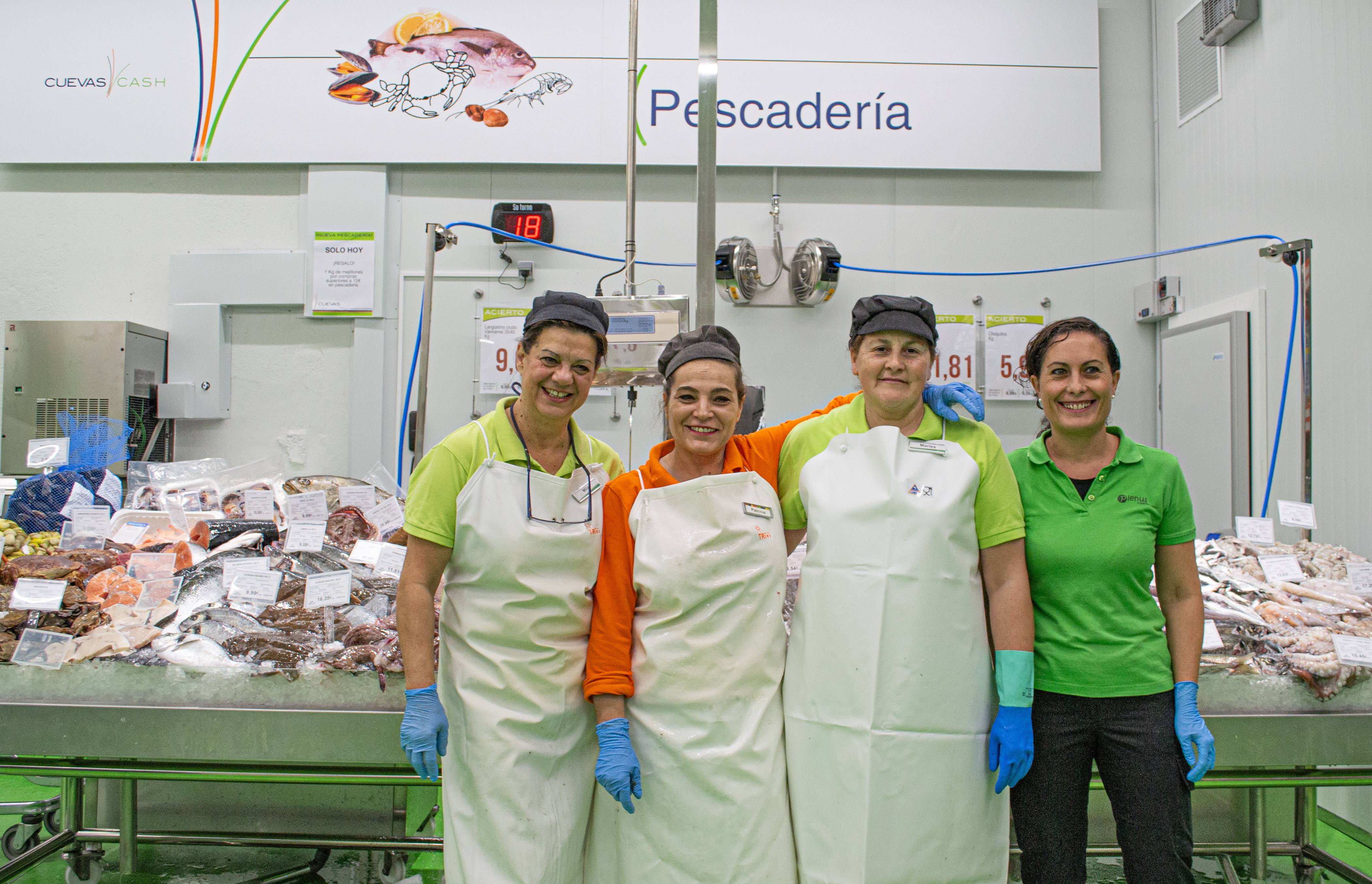 ABRIMOS UNA NUEVA SECCIÓN DE PESCADERÍA EN CUEVAS CASH SAN CIBRAO